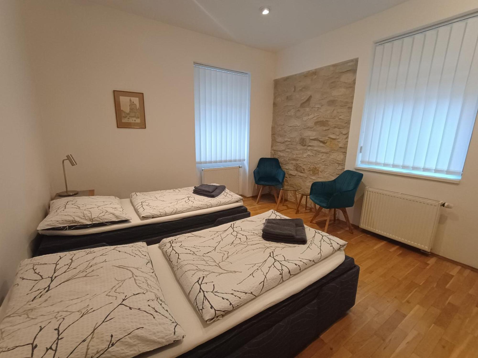 Apartments Karlin Prag Dış mekan fotoğraf